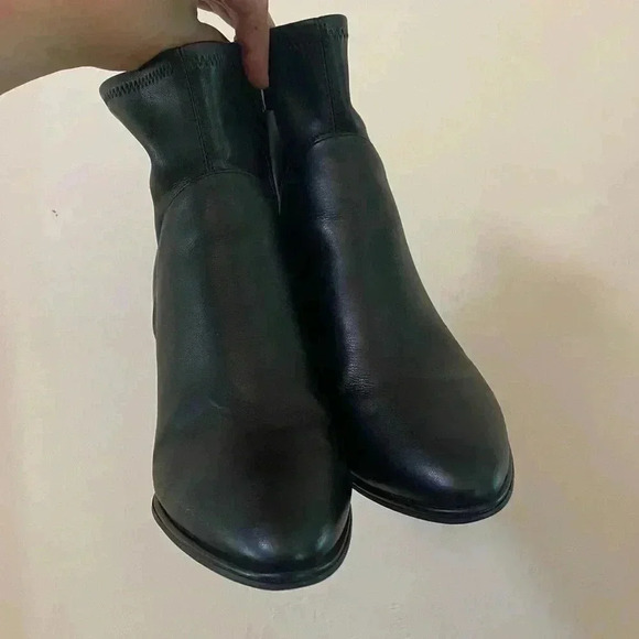 MARC FISHER DYVINE WOMENS BLACK BLOCK HEEL ANKLE BOOTIE SIZE 9 - Picture 6 of 7